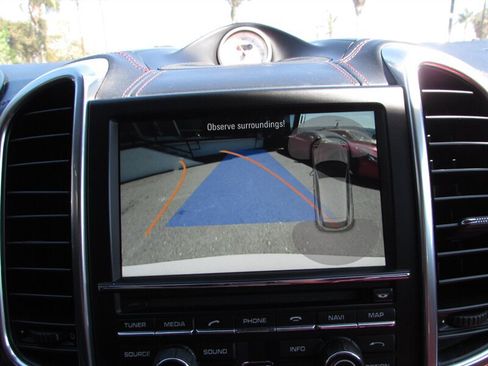 Used 2016 Porsche Cayenne GTS AWD/4WD image 17