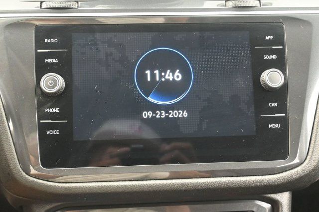 Used 2023 Volkswagen Tiguan SE FWD image 21
