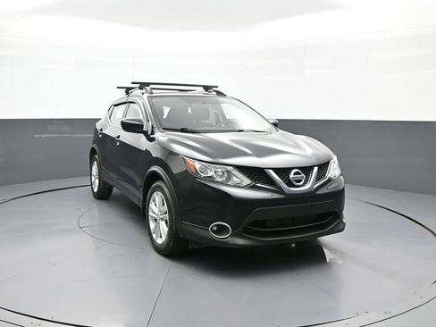 Used 2017 Nissan Rogue Sport S w/ S Appearance Package FWD image 3