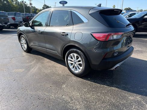 Used 2020 Ford Escape SE FWD image 4