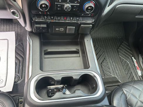 Used 2020 Chevrolet Silverado 1500 RST image 32