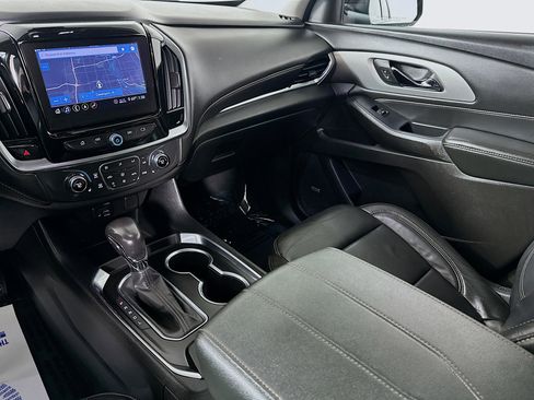 Used 2021 Chevrolet Traverse RS AWD/4WD image 25