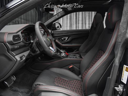 Used 2024 Lamborghini Urus S image 21