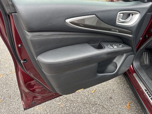 Used 2020 INFINITI QX60 Luxe w/ Essential Package image 10