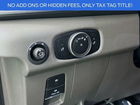 New 2025 Ford Transit 250 148 Medium Roof image 10