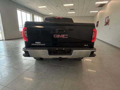 Used 2018 GMC Sierra 1500 SLT w/ SLT Premium Package image 12