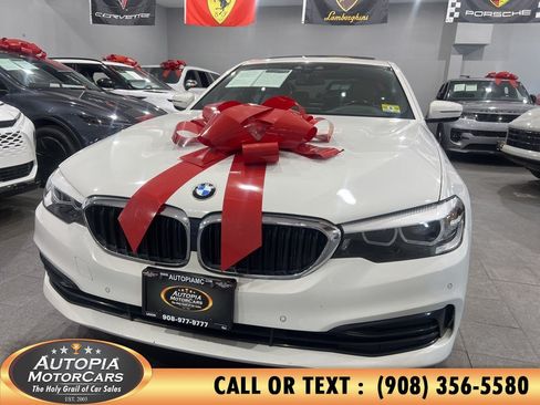 Used 2019 BMW 530e xDrive w/ Convenience Package AWD/4WD image 1