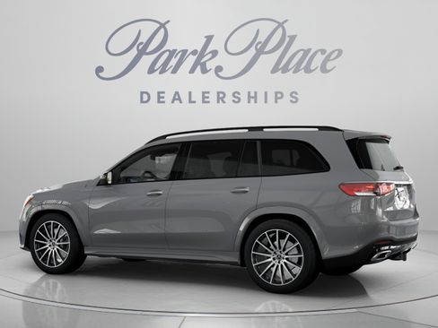 Used 2026 Mercedes-Benz GLS 450 4MATIC image 11