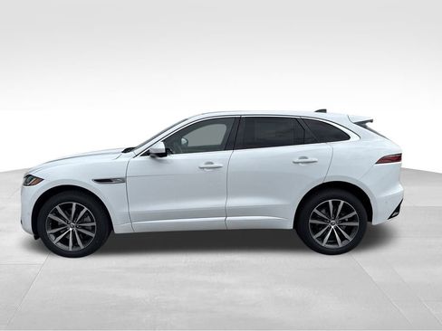 New 2026 Jaguar F-PACE R-Dynamic S image 2