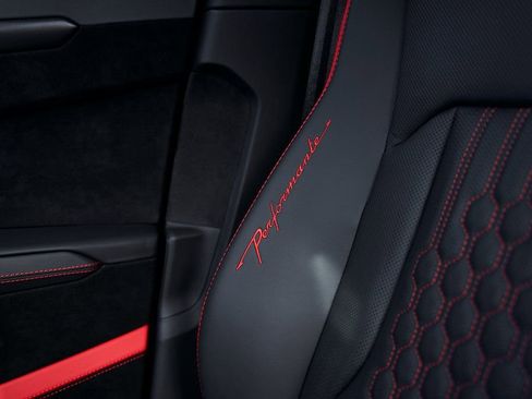 Used 2024 Lamborghini Urus Performante image 56