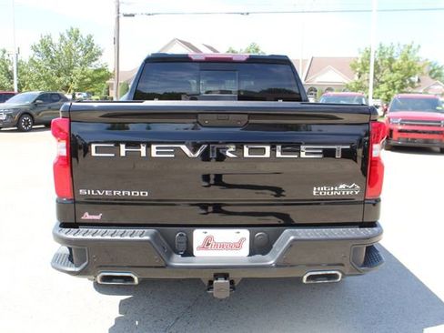 Used 2022 Chevrolet Silverado 1500 High Country w/ Safety Package II image 4