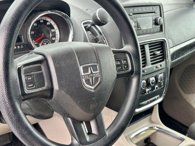 Used 2016 Dodge Grand Caravan SXT FWD image 15