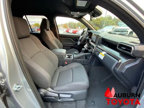 New 2026 Toyota 4Runner SR5 AWD/4WD image 15