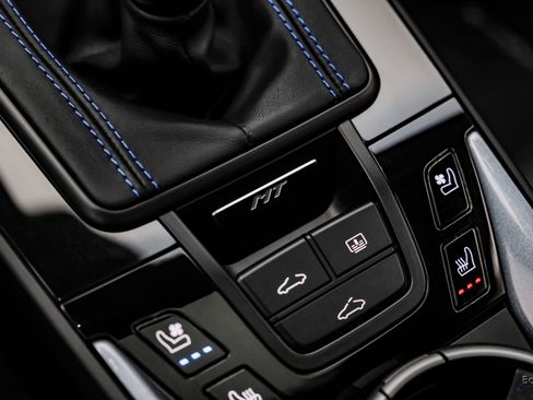 Used 2025 Porsche 911 Carrera T image 59