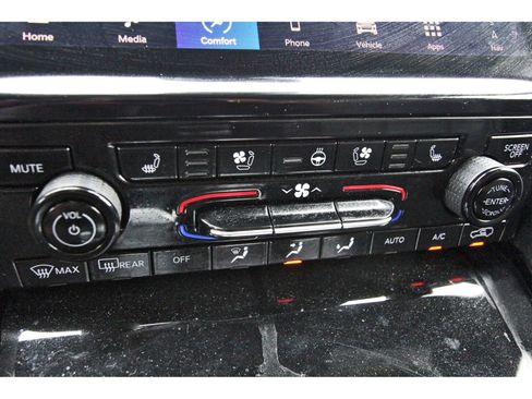 Used 2024 Jeep Grand Cherokee L Overland AWD/4WD image 29
