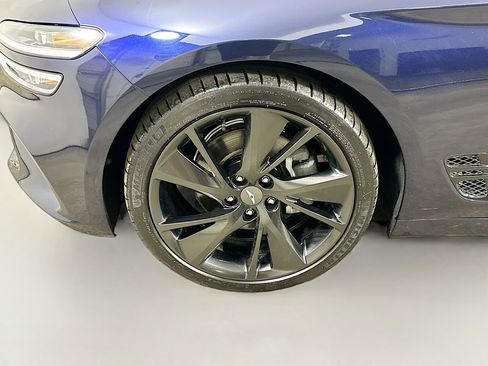 Used 2023 Genesis G70 2.0T w/ Sport Prestige Package RWD image 8