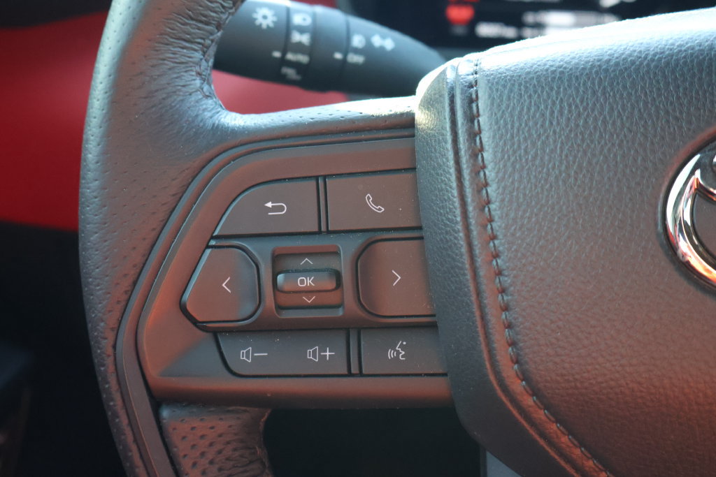 Used 2025 Toyota Tundra TRD Pro AWD/4WD image 19