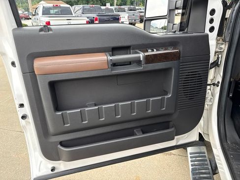 Used 2016 Ford F250 Platinum w/ FX4 Off-Road Package AWD/4WD image 21