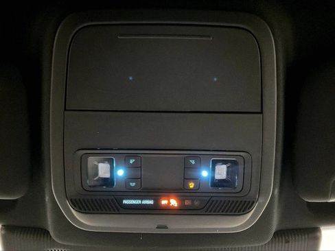 Used 2025 Ford Explorer ST-Line image 35