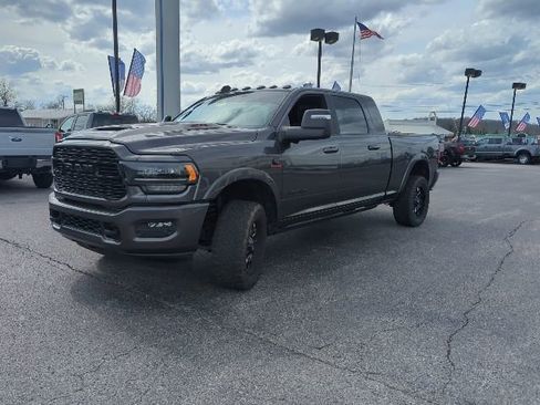 Used 2023 RAM 2500 Limited AWD/4WD image 4