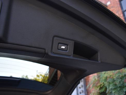 Used 2019 Acura RDX SH AWD w/Tech 4dr SUV w/Techno image 11