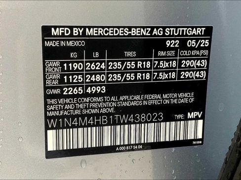 Used 2026 Mercedes-Benz GLB 250 4MATIC image 25