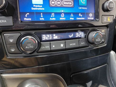 Used 2021 Nissan Maxima Platinum image 36