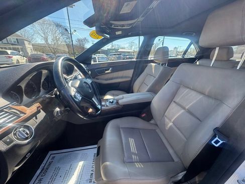 Used 2013 Mercedes-Benz E 350 Sedan image 27