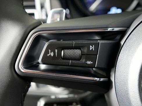 New 2026 Porsche Macan image 22