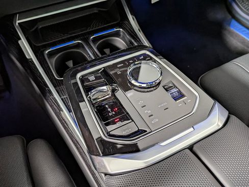 New 2026 BMW 740i xDrive image 31