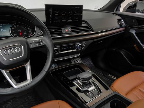 Used 2023 Audi Q5 2.0T Premium w/ Convenience Package AWD/4WD image 27