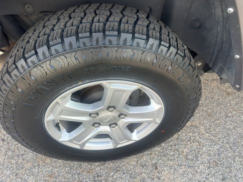 Used 2021 Jeep Wrangler Unlimited Sport S image 17