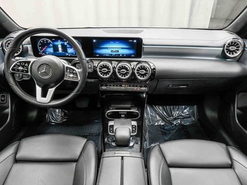 Used 2020 Mercedes-Benz CLA 250 image 13