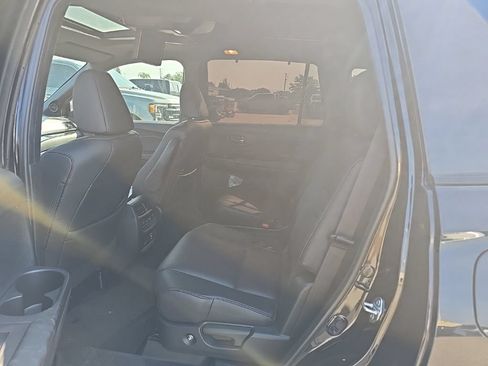 Used 2022 Honda Pilot Elite image 18