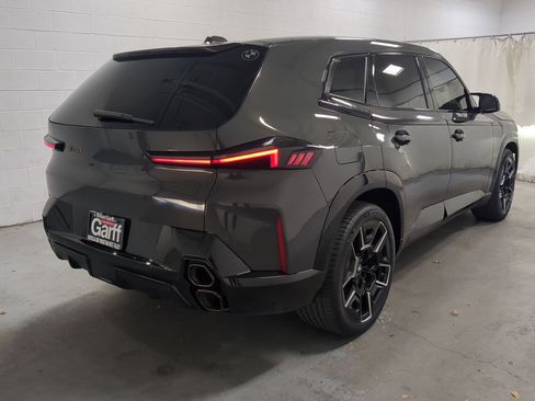 Used 2025 BMW XM Base image 3