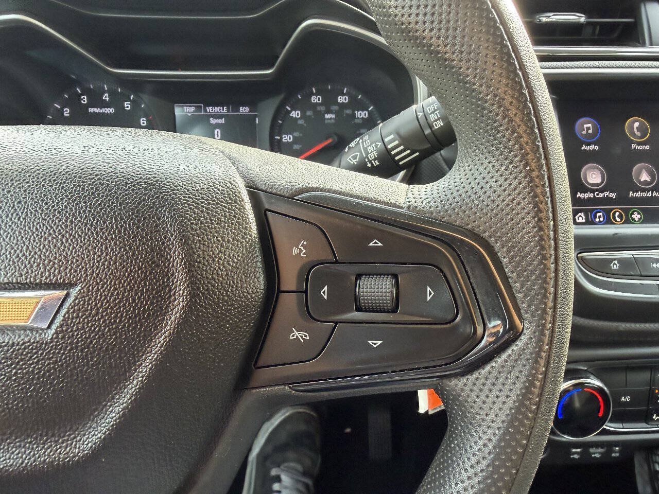 Used 2021 Chevrolet TrailBlazer LS FWD image 15