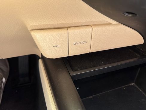 Used 2024 Toyota Camry LE FWD image 6