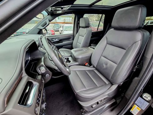 Used 2023 Chevrolet Tahoe LT w/ LT Signature Package image 30