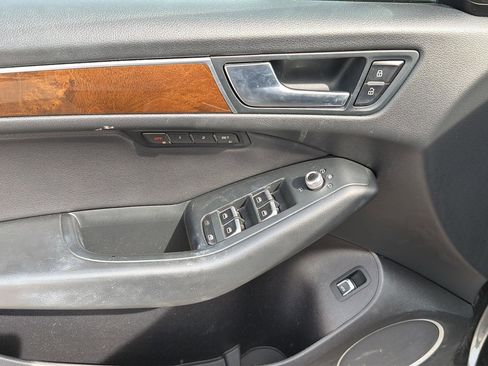 Used 2017 Audi Q5 2.0T Premium Plus w/ Technology Package image 10