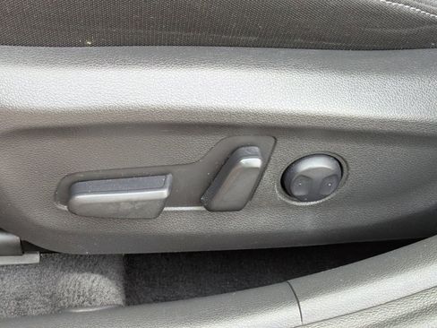 Used 2017 Hyundai Elantra Value Edition image 20