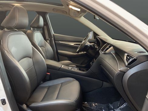 Used 2025 INFINITI QX50 Luxe AWD/4WD image 31