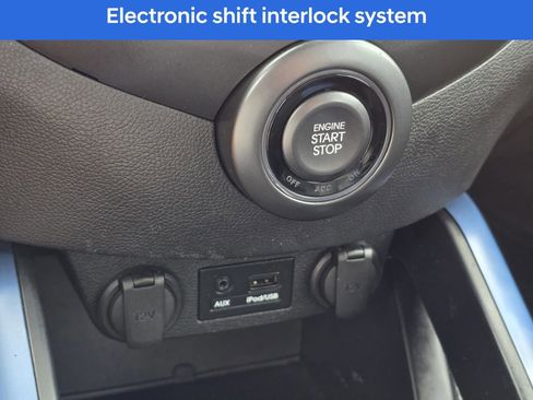 Used 2013 Hyundai Veloster Turbo image 24