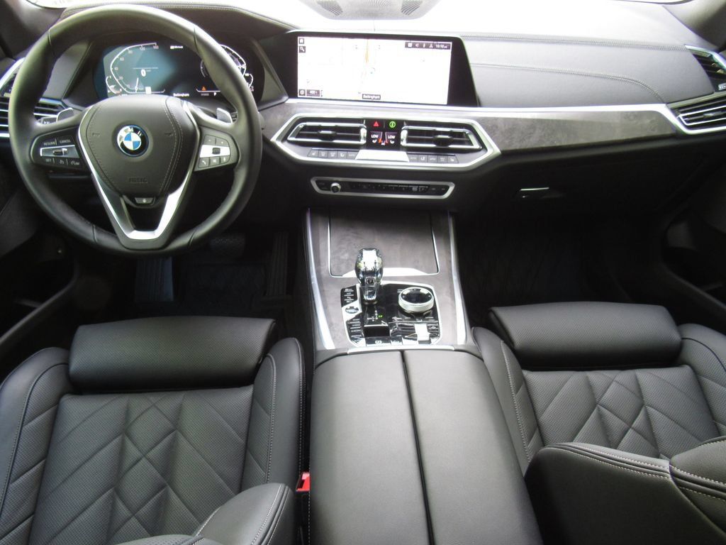 Used 2023 BMW X5 xDrive45e w/ Executive Package AWD/4WD image 34
