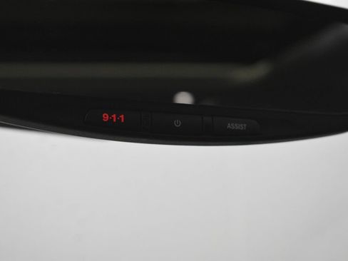 Used 2017 Chrysler Pacifica Limited image 48