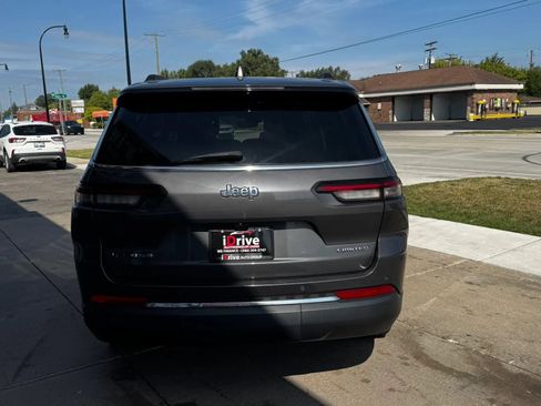 Used 2022 Jeep Grand Cherokee L Limited AWD/4WD image 7