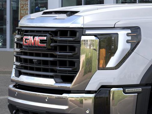 New 2026 GMC Sierra 3500 Pro w/ 1SA Pro Safety Plus Package image 21