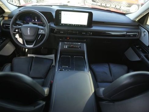 Used 2025 Lincoln Aviator Reserve w/ Equipment Group 201A image 23