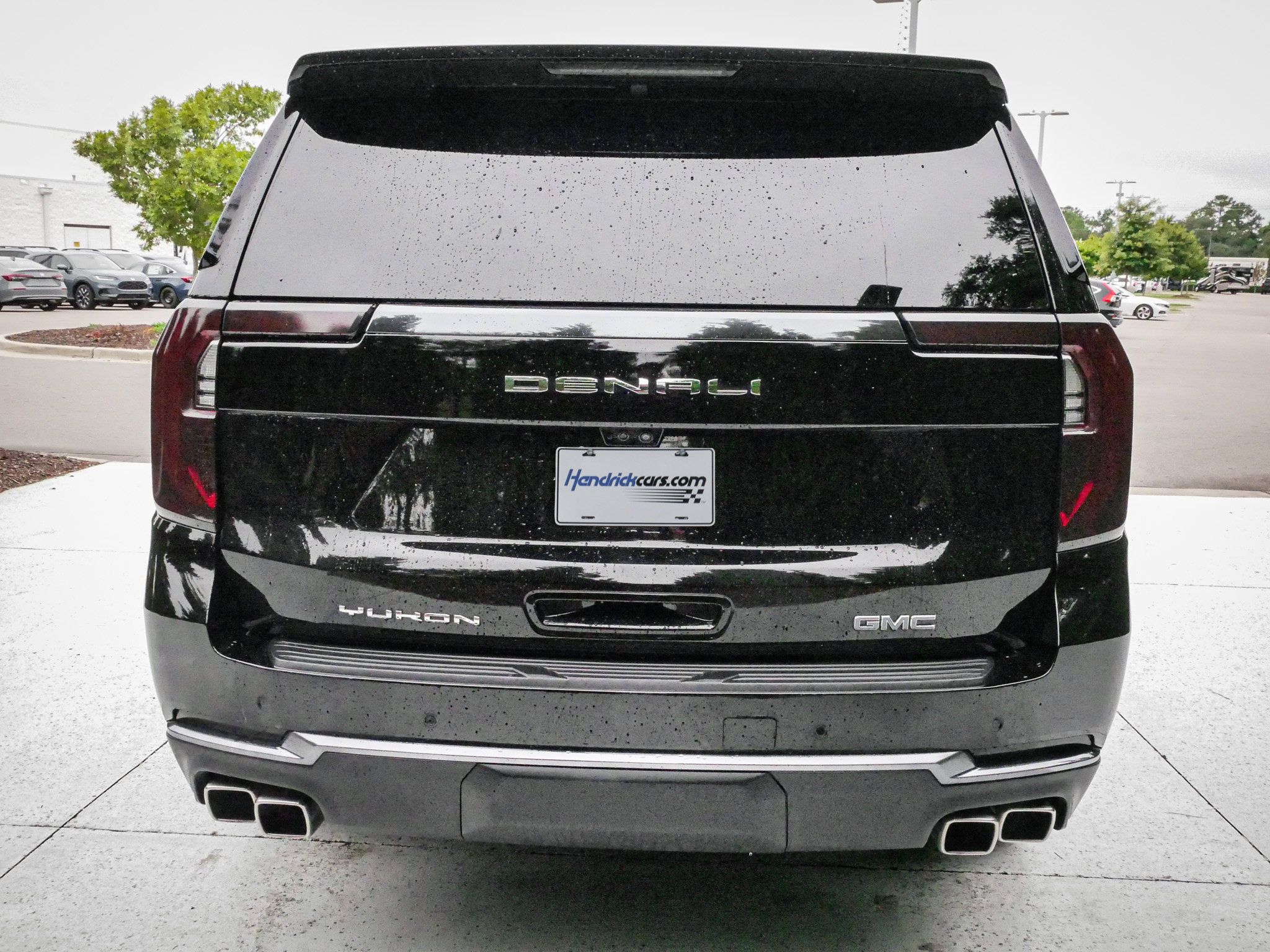 Used 2025 GMC Yukon Denali Ultimate w/ LPO, Floor Liner Package AWD/4WD image 10