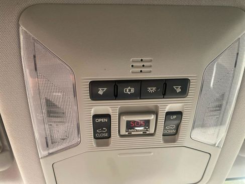 Used 2019 Toyota RAV4 XLE w/ Convenience Package AWD/4WD image 24