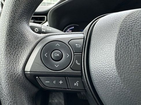 Used 2025 Toyota RAV4 XLE image 15